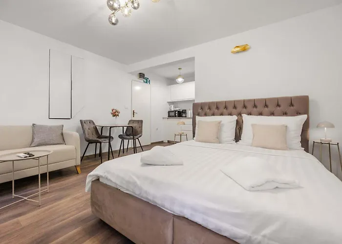 Quattro De Amicis * רוביני